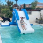 toboggan gonflable piscine