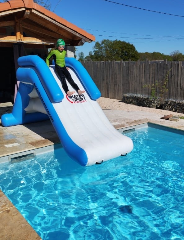 toboggan piscine gonflable aquatique