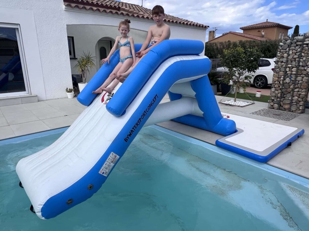 toboggan piscine enfant