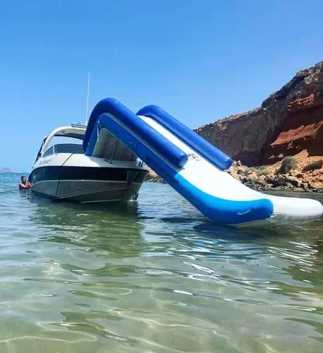 toboggan yacht bateau